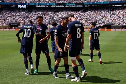 باركولا ضد مالديني.. تشكيل باريس سان جيرمان وأتالانتا في دوري أبطال أوروبا